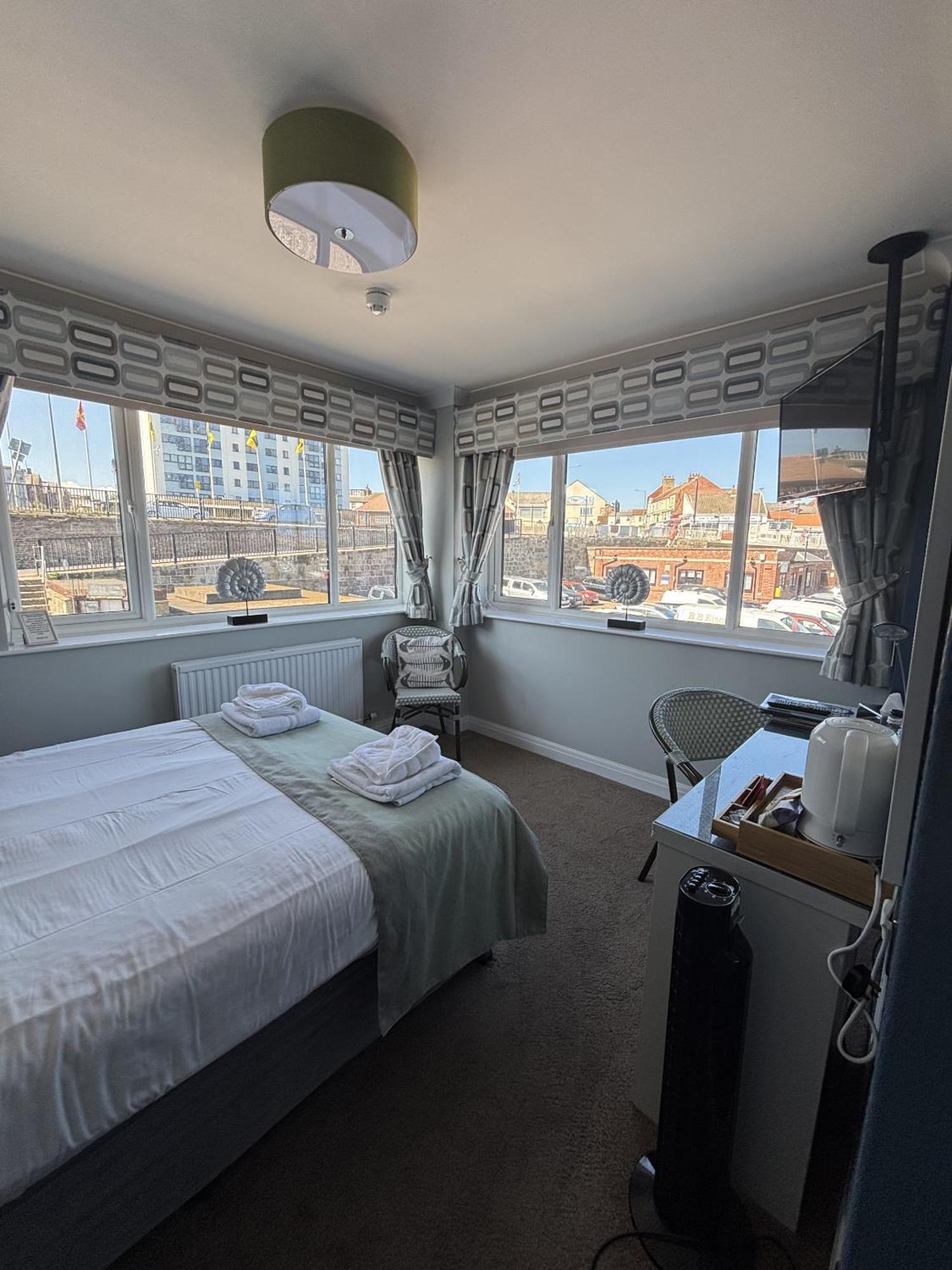 Bed and Breakfast Salt On The Harbour Bridlington Esterno foto